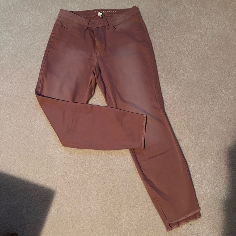 Lauren Conrad size 8 rose colored jegging NEW